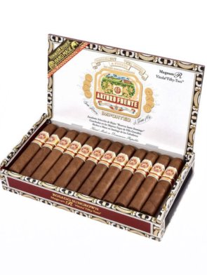 ArturoFuenteMagnumRRosado52CigarBox.jpg