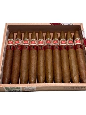 Hoyo_de_Monterrey_Elegantes_LCDH_Cigar_Full_Box_-_EGM_Cigarscopy.jpg