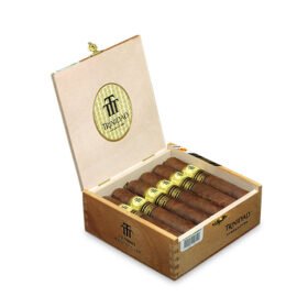 Trinidad_Topes_LE_2016_-_EGM_Cigars_copy.jpg